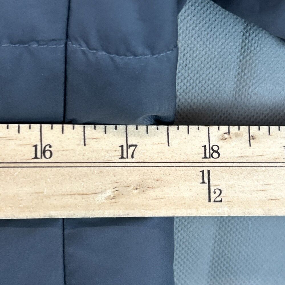 The North Face Women's Med Black Reversible Fuzzy/Puffer Jacket - Picture 12 of 13